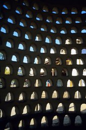 Archipel-des-Comores;-Architecture;-Ciel-bleu;-Détail;-France;-Kaleidos;-Kaleidos-images;-La-parole-à-limage;-Laurent-Abad;-Lumière;-Mayotte;-Motif;-Mur-ajouré;-Océan-Indien;-Stories-Pictures